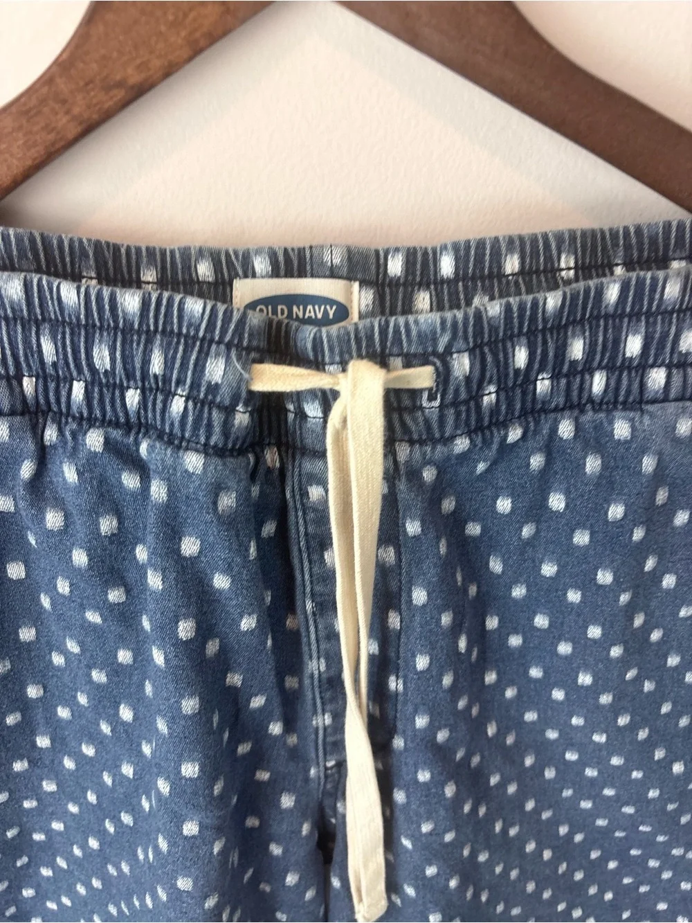 Old Navy Men’s Size S Blue Denim-Style Drawstring Shorts White Dots